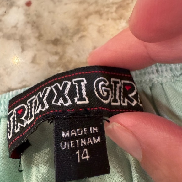 Trixxi Girl Green Square neck Ruched Tiered Sundress - Picture 6 of 14